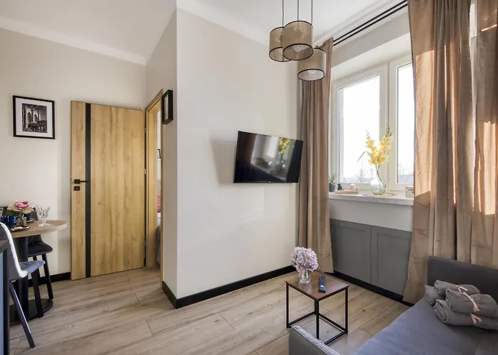 Superapart Komitetu Obrony Robotnikow 42a * Warsaw