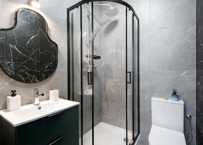 Superapart Komitetu Obrony Robotnikow 42a