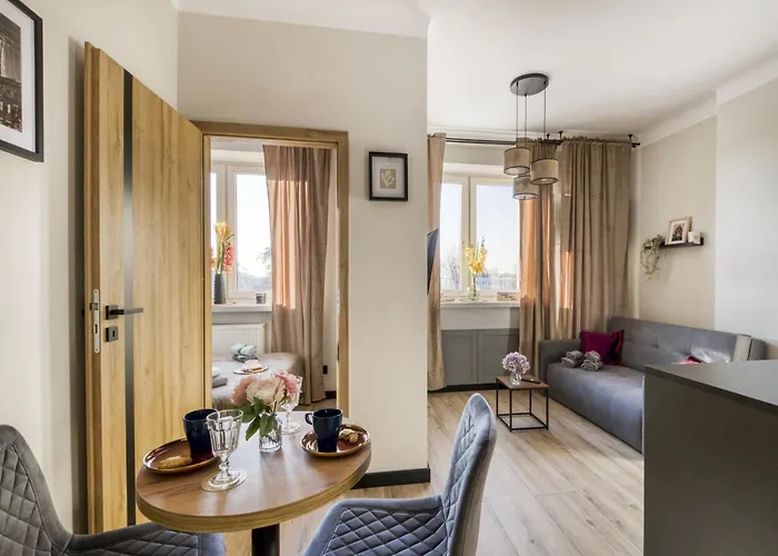 Superapart Komitetu Obrony Robotnikow 42a アパート *