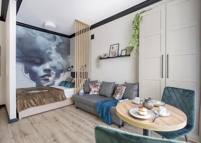 アパート Superapart Komitetu Obrony Robotnikow 42a *